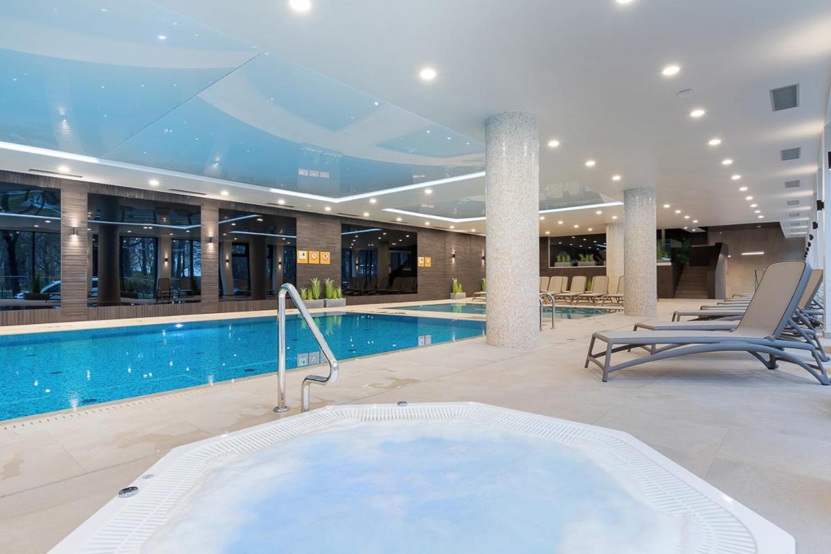 Nadmorskie Tarasy Spa 2 By Jantar Apartamenty Kolberg Exterior foto
